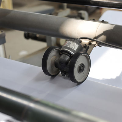 Kelas A 100% Virgin Wood Pulp Jumbo Thermal Paper Roll untuk Pencetakan Belakang