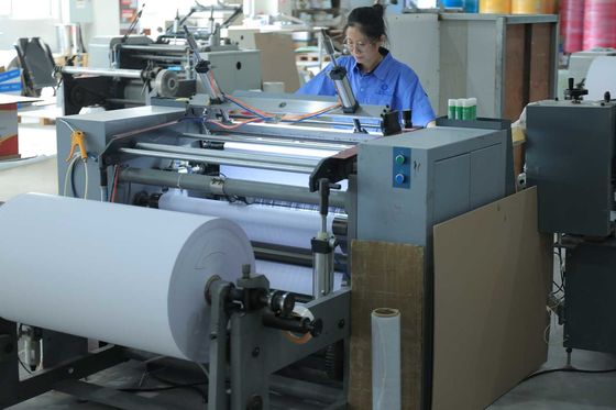 Kertas Gulung Termal Bebas BPA untuk Struk POS – Dasar Bubur Kayu Murni, Kehalusan Tinggi & Retensi Gambar Jangka Panjang