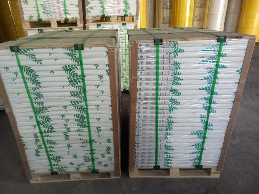 Kertas NCR 100% Pulp Kayu Murni dengan Penyerapan Tinta Tinggi dan Lembar Salinan Tanpa Karbon Berlubang Mikro